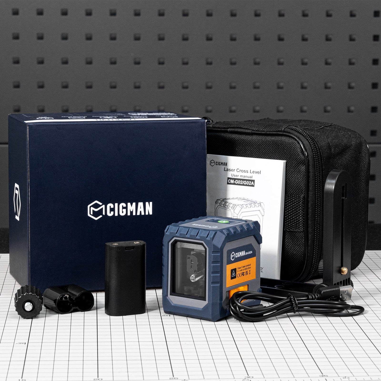 CIGMAN CM-G02 Niveau laser 2 lignes avec nivellement automatique, visibilité de 100 pieds, rotatif à 360°, câble de chargement inclus